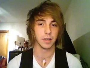 All Time Low – Alex Gaskarth on Dear Maria, Count Me In Music Video